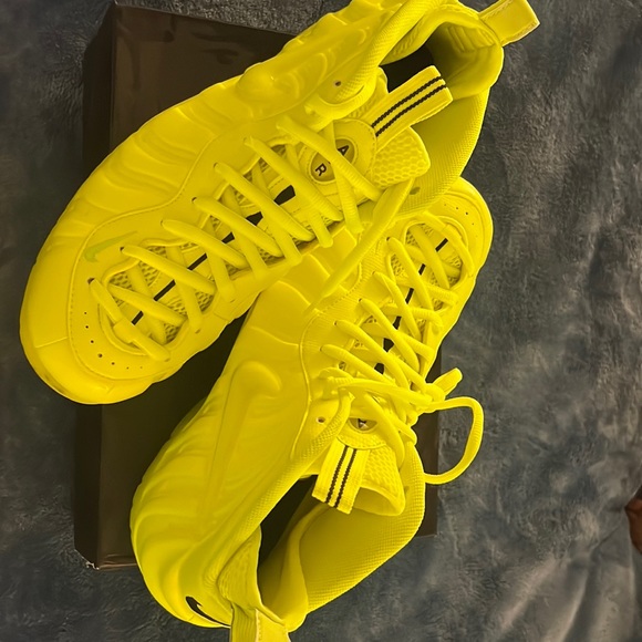 Nike Other - Original volt foams!
